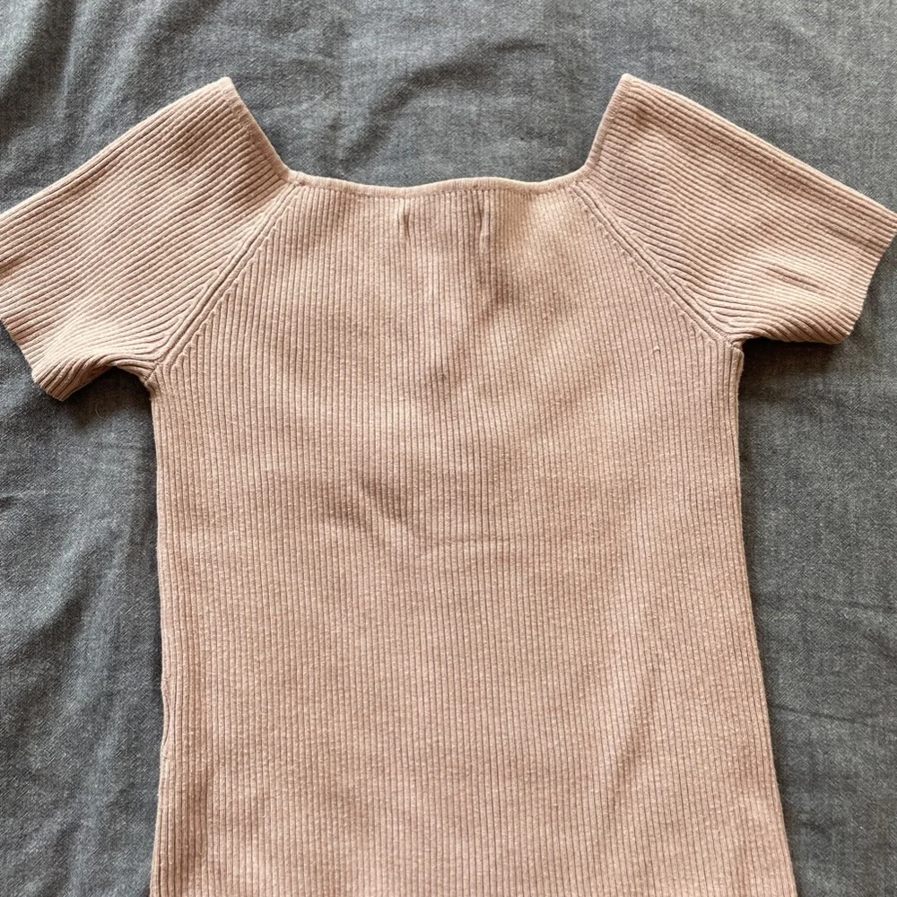 pink basic top - Picture 3 of 3